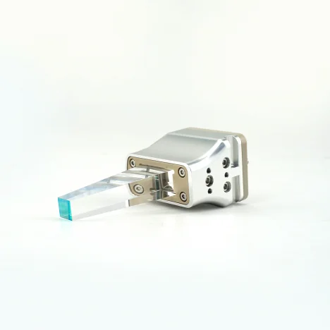 Диодный лазер D-Las-120 для удаления волос на фреоне