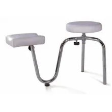 Педикюрний стільчик з підставкою ST-2