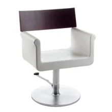 Парикмахерское кресло Poltrona Classic Wenge