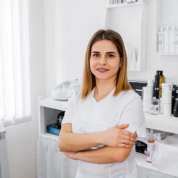 Аліна, Glow Studio